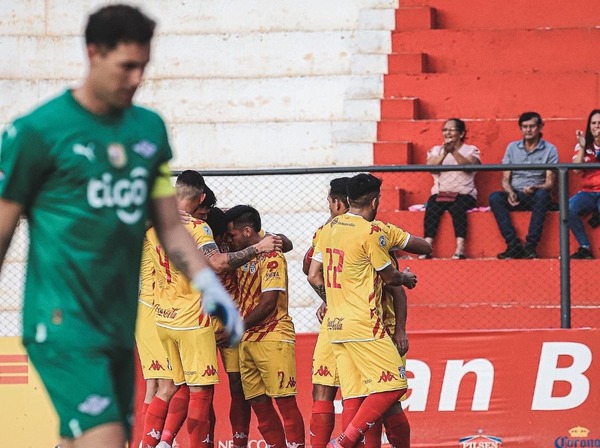 El campeón cayó en Juan León Mallorquín