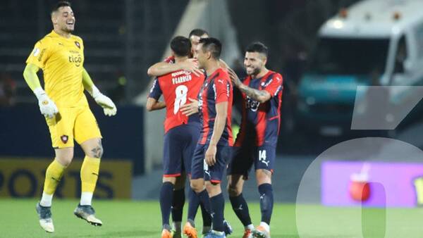 Crónica / [VIDEO] Llenaron de elogios al “Pachi” Carrizo por su go-la-zo