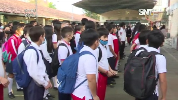 ¡De vuelta a clases! Terminaron las vacaciones de invierno - SNT