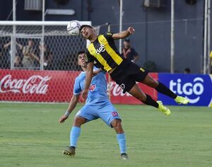 Resistencia-Guaraní, un partido clave que cierra la jornada - Fútbol - ABC Color