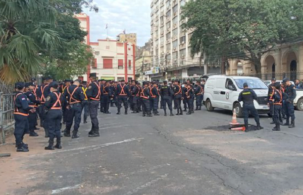 Juicio a Sandra Quiñónez: ciudadanía se autoconvoca y Policía prepara 600 agentes - Noticiero Paraguay