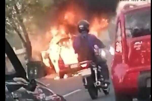 Vehículo se incendió frente a Ñu Guasu y causó susto