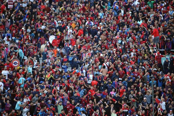La multa que recibió Cerro Porteño por gestos racistas de sus hinchas ante Palmeiras