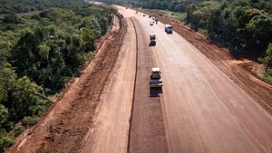 Duplicación de la ruta PY02: arrancó extendido de la segunda capa de base granular en Caacupé - .::Agencia IP::.