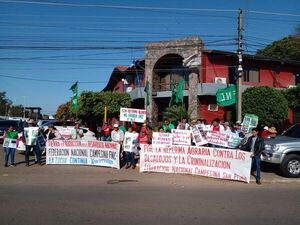 Federación Nacional Campesina repudia  a las fiscalas Lilian Ruiz y Sandra Quiñónez - Política - ABC Color