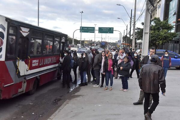 Paro de transporte: Gobierno busca destrabar medida anunciada para este miércoles - Economía - ABC Color