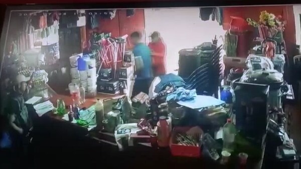 Delincuentes asaltan comercio en Itapúa Poty