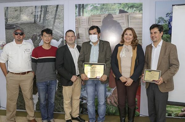 INDERT reseñó trabajos en titulación y desarrollo rural en la Expo