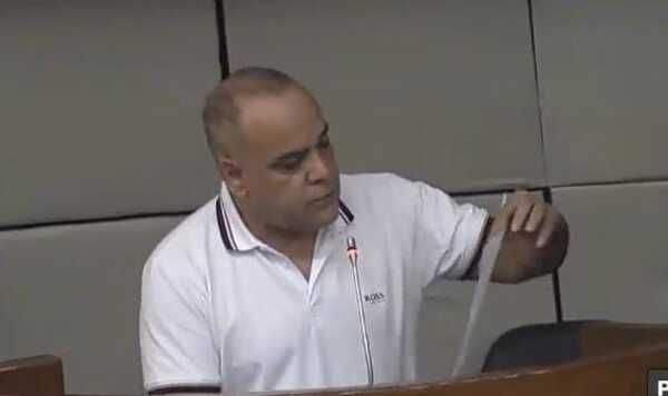 Bachi Núñez: “Están operando para que la esposa del vicepresidente sea Fiscal General y salve a los corruptos”