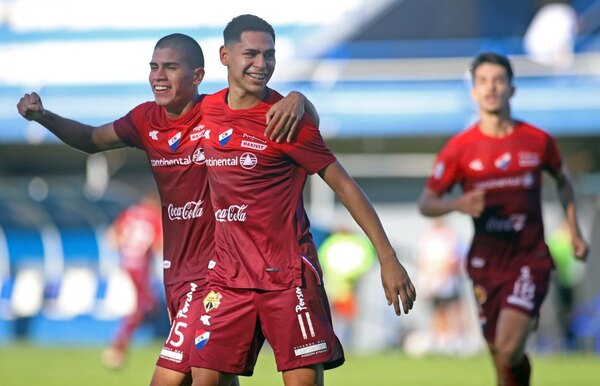 Versus / Nacional cumple en Itauguá y se coloca como escolta - Paraguaype.com