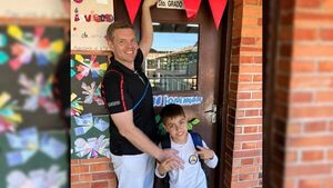 Niño superdotado pasó oficialmente al quinto grado
