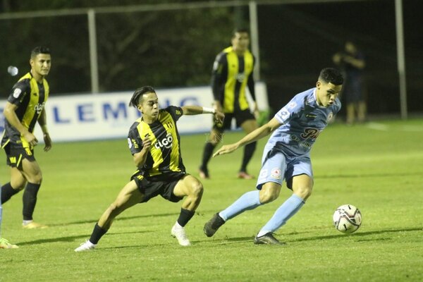 Versus / Un empate sin goles y poco para destacar entre Resistencia y Guaraní - Paraguaype.com