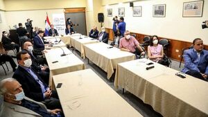 Sector privado pide a políticos evitar iniciativas que arriesguen nueva nota