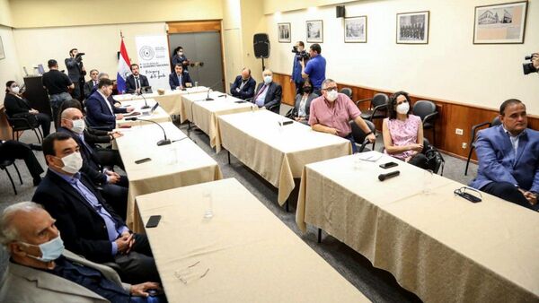 Sector privado pide a políticos evitar iniciativas que arriesguen nueva nota