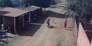 Motociclista atropella a un niño y se da a la fuga