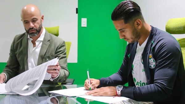 Cecilio Domínguez regresa al fútbol mexicano