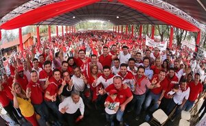En Guairá expresan respaldo a Horacio Cartes - ADN Digital