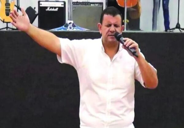 Pastor narco ingresa libremente al país, pese a tener orden de captura