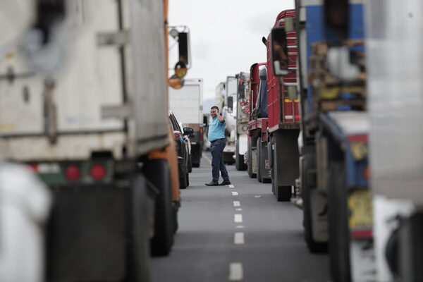Consiguen los primeros acuerdos para poner fin a la crisis en Panamá - MarketData