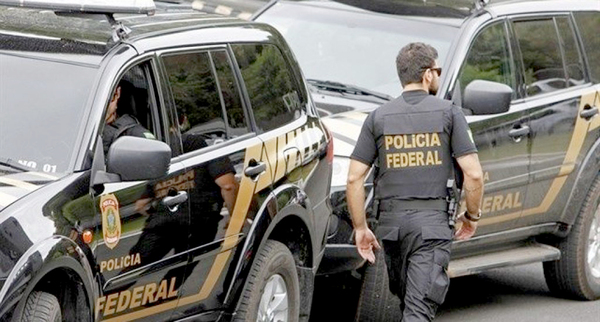 Policía Federal del Brasil investiga compra de celulares por internet - La Clave