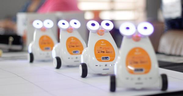 Donan 900 robots para impulsar pensamiento computacional en escuelas públicas