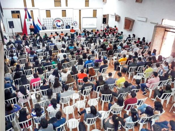 Capacitaron a más de 1000 jóvenes en prevención de incendios - Empresariales - ABC Color