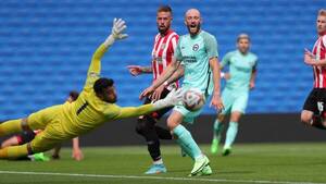 Crónica / Julio Enciso fue titular en amistoso del Brighton