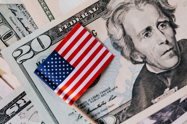 Fed en delicado equilibrio para contener inflación y evitar recesión