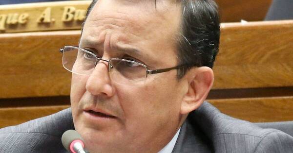 La Nación / Diputado liberal reclamó al Gobierno “cooperar” con el juicio político