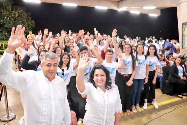 Máxima autoridad del turismo mundial reunió en Itaipú a 850 personas en seminario sobre turismo sostenible y energía renovable