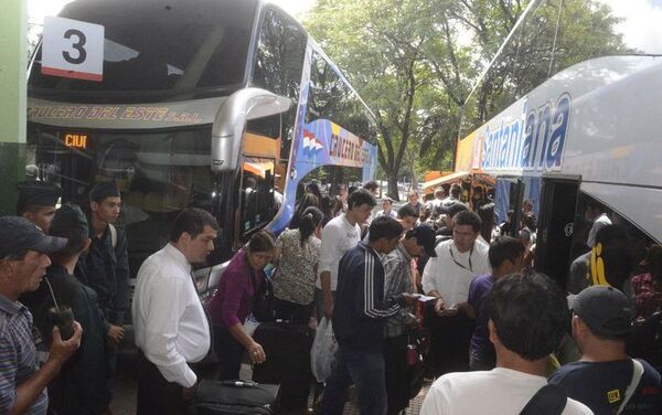 Arranca paro de transportistas de corta, mediana y larga distancia - Nacionales - ABC Color