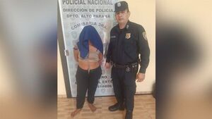 A punta de cuchillo, una mujer robó celular a gerente de hotel