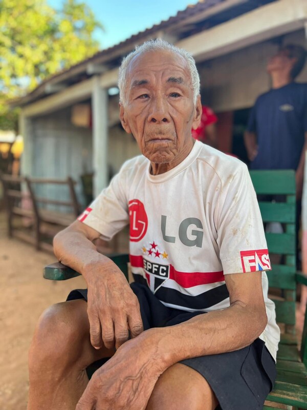 Abuelo no cobra su tercera edad y tiene tarjeta activa