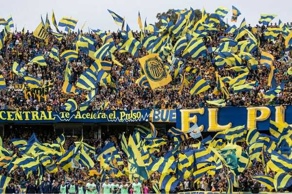 Nota para el desconocido que abracé en la cancha - El Trueno