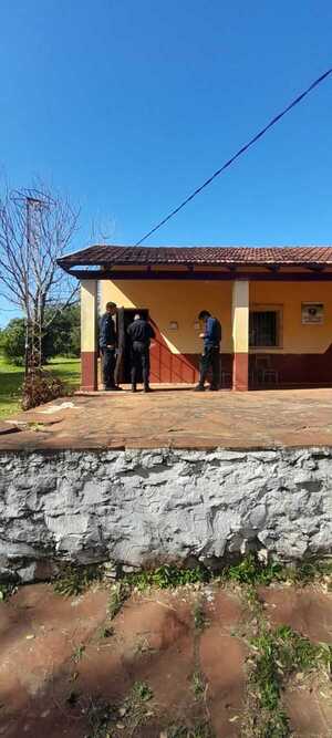 Hurtan cables de una escuela en Barrero Guazú