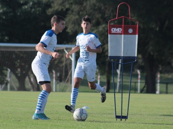 Albirroja Sub 15 cerró microciclo de entrenamientos - APF