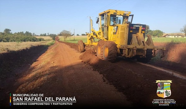 MUNICIPALIDAD DE SAN RAFAEL DEL PNÁ. SIGUE TRABAJANDO EN ARREGLO DE CAMINOS