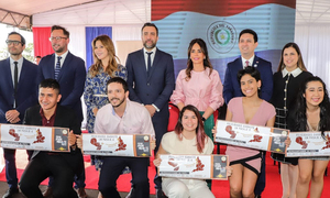 Gobierno Nacional premia a cinco Jóvenes Mbarete - OviedoPress