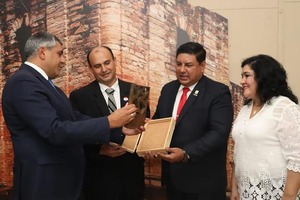 LÍDER MUNDIAL DEL TURISMO ENTREGA GALARDÓN COMO UNO DE LOS MEJORES PUEBLOS TURÍSTICOS A SAN COSME Y SAN DAMIÁN