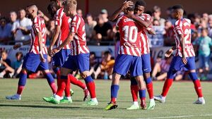 Atlético de Madrid golea en su primer amistoso