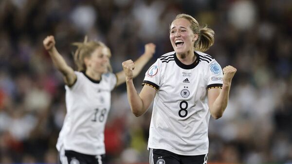 Alemania se instala en la final de la Eurocopa