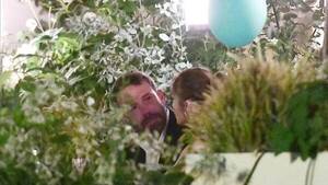 Crónica / Hendy luna de miel para Ben Affleck: Primero se durmió, ahora lloró.