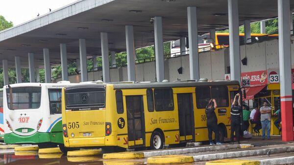 Transportistas levantan paro tras acuerdo con el Gobierno