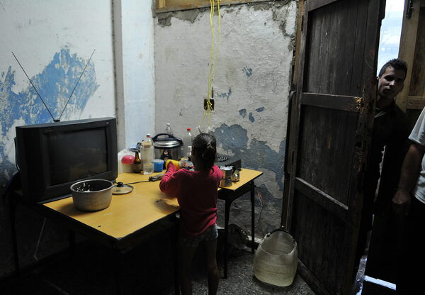 Niñas trabajadoras domésticas: una realidad invisible en Latinoamérica - MarketData