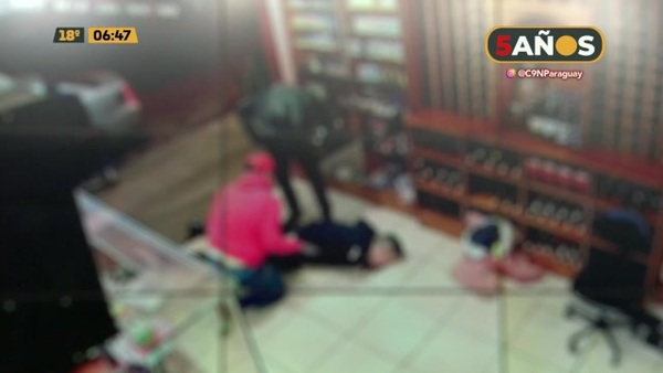 CDE: Banda de delincuentes asesinaron a un policía - C9N