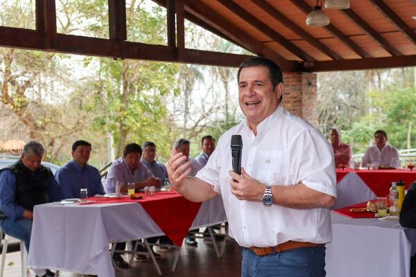 Ante mirada de EE. UU., abogado de Cartes asegura que el expresidente tiene fueros - Nacionales - ABC Color