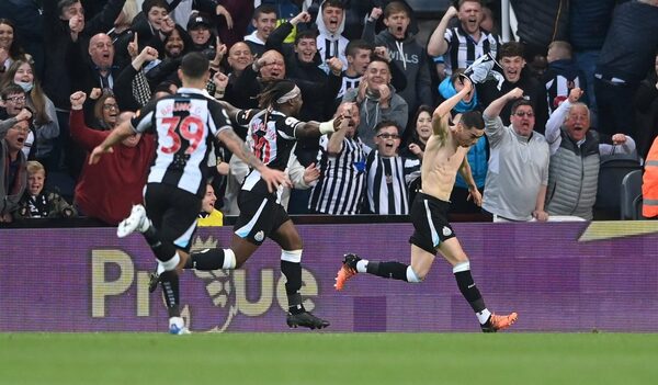 El DT de Newcastle llena de elogios a 'Miggy' y dijo estar 'encantado' con él