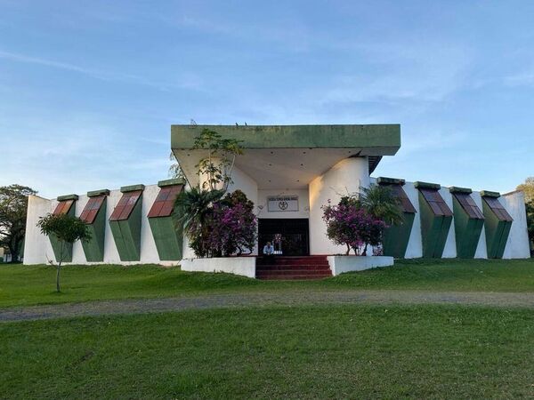 Denuncian que MEC busca certificar a alumnos “fantasmas” en Paraguarí  - Nacionales - ABC Color