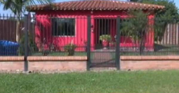 La Nación / Guarambaré: Asaltan violentamente a una suboficial de policía frente a su vivienda