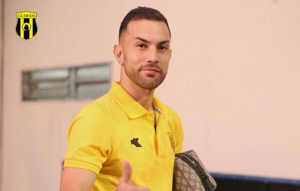 Expulsión de Fariña queda sin efecto y podrá jugar la cuarta fecha